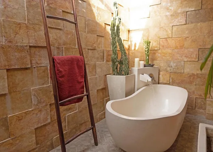Homayoon Private Villa